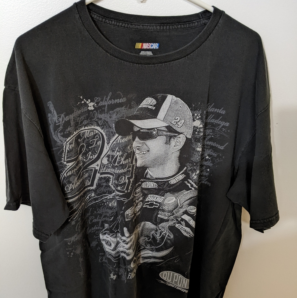 Vintage 2010 Jeff Gordon NASCAR Shirt.